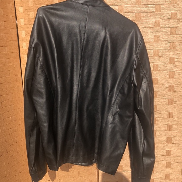 Perry Ellis Faux Leather Motorcycle Jacket - Black - XL worn once - Picture 5 of 5